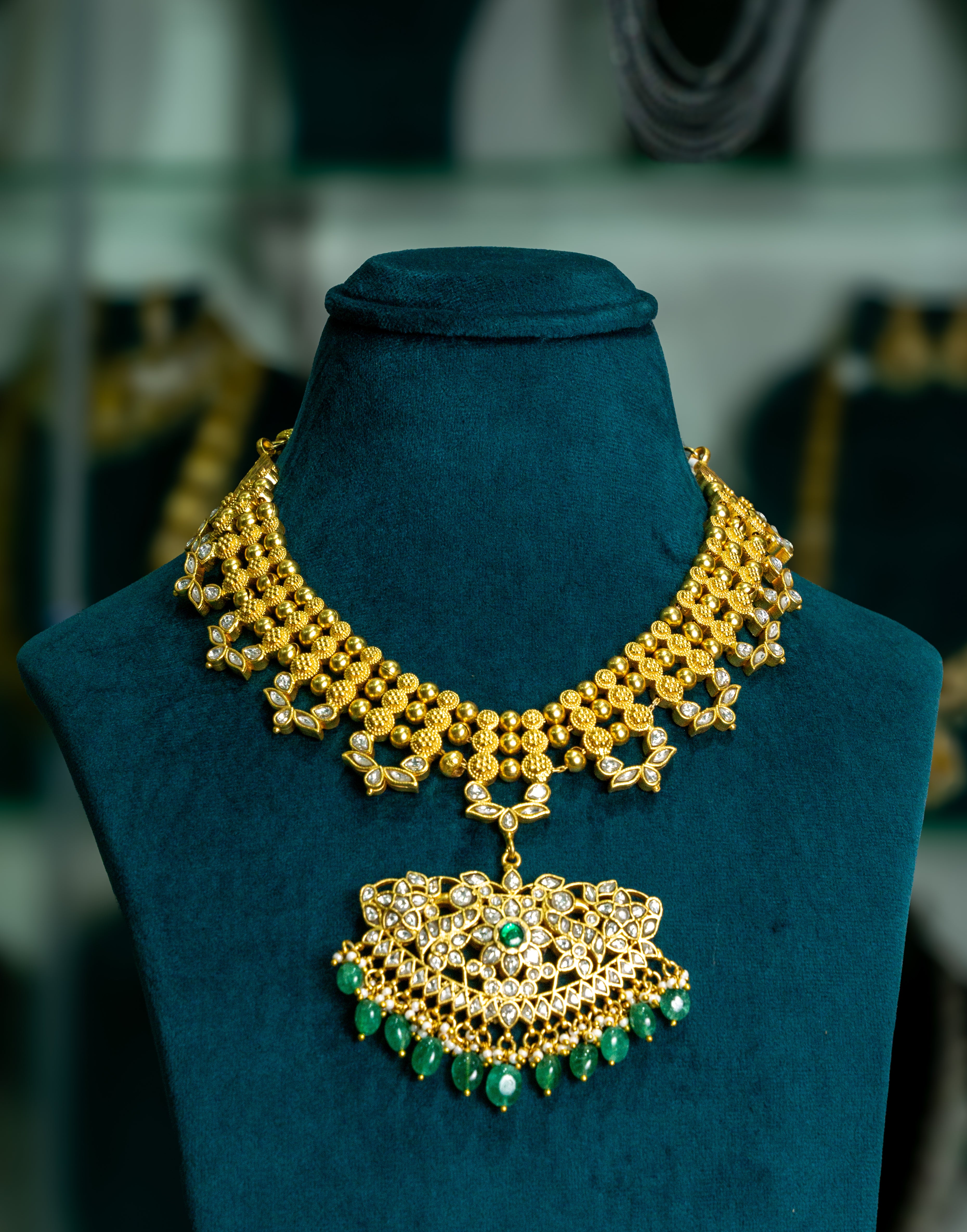 Gold ball Kundan necklace