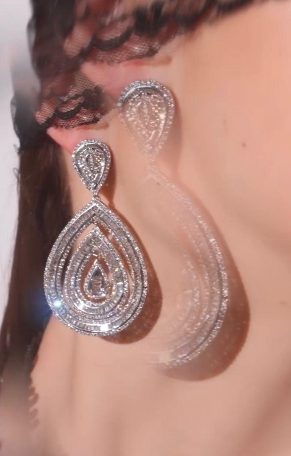 “Luxury Tear Drop Statement Earrings with Zircon Detailing”