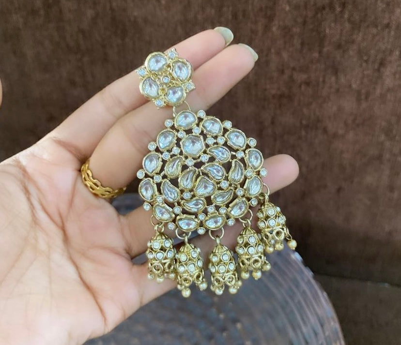 Kundan earrings